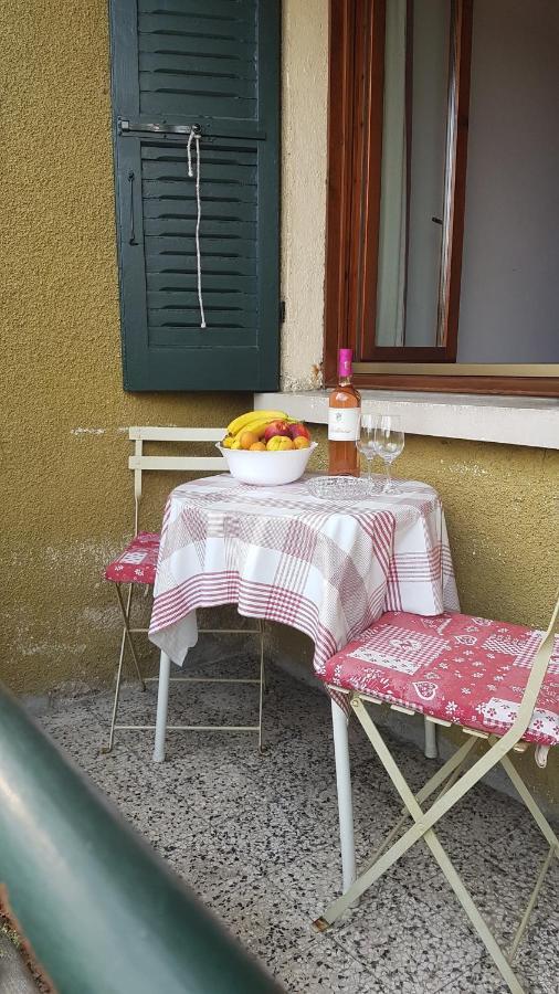Casa Di Nancy Villa Salo Exterior photo